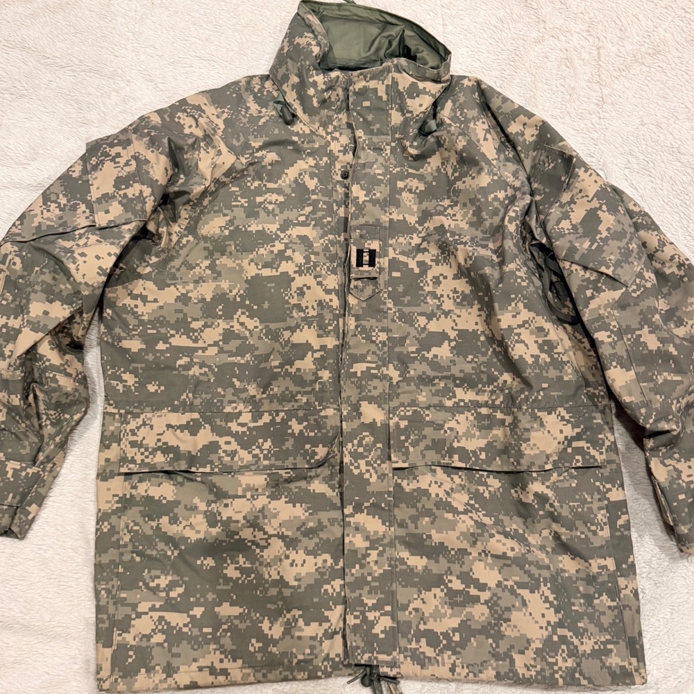 Valley Apparel ECWCS Cold Weather Parka UCP Digital Camo Gen II Jacket Large Reg